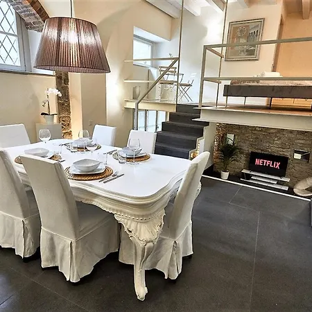 Astra-modern Loft Cathedral View Apartment