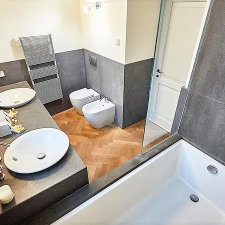 Astra-modern Loft Cathedral View Apartment *