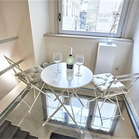 Astra-modern Loft Cathedral View Apartment Bergamo