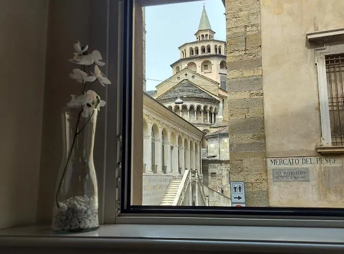 Astra-modern Loft Cathedral View Daire Bergamo