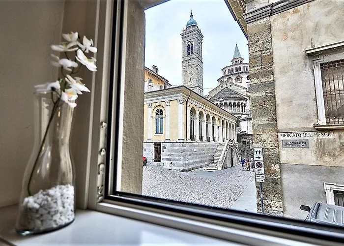 Astra-modern Loft Cathedral View Daire *