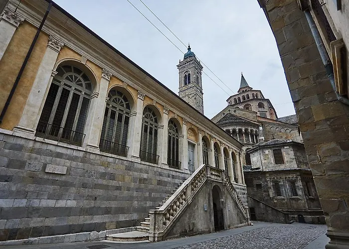 Astra-modern Loft Cathedral View Daire Bergamo
